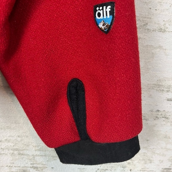 VTG KUHL Alf Women's Wool Coat Sz M Nordic Alpine Warm Minimalist Red Thumb Hole - Picture 4 of 16